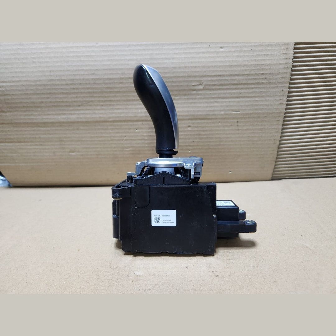 2008-2013 BMW X5 Gear Selector Switch 9168850. X5 E70 and X6 E71 RHD