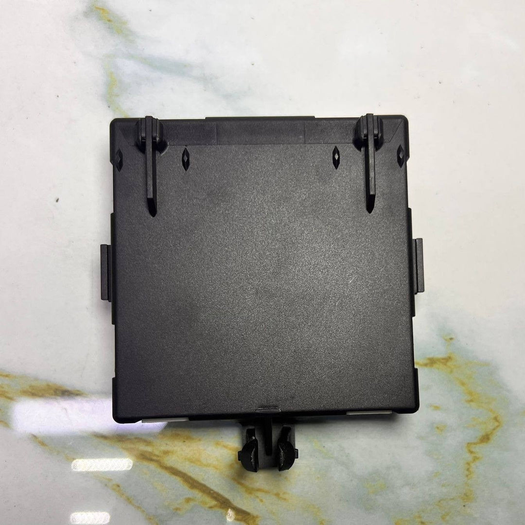2015-2018 Mercedes-Benz C300 Door Control Unit Module A 2229002109 W205 C-Class