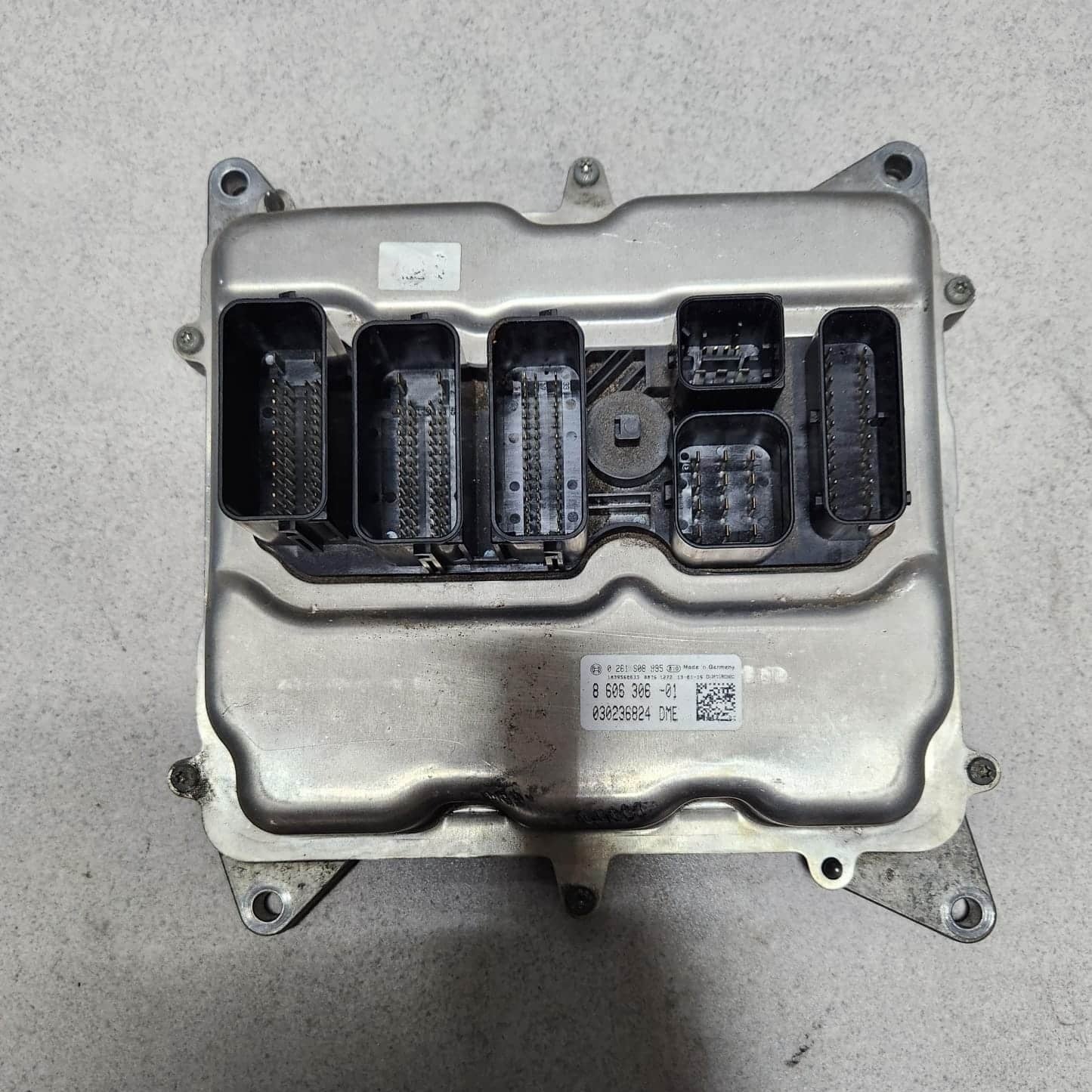 2012-2017 BMW 320i F10 F25 F30 N20 Engine Control Unit DME ECU Set 8606306 OEM