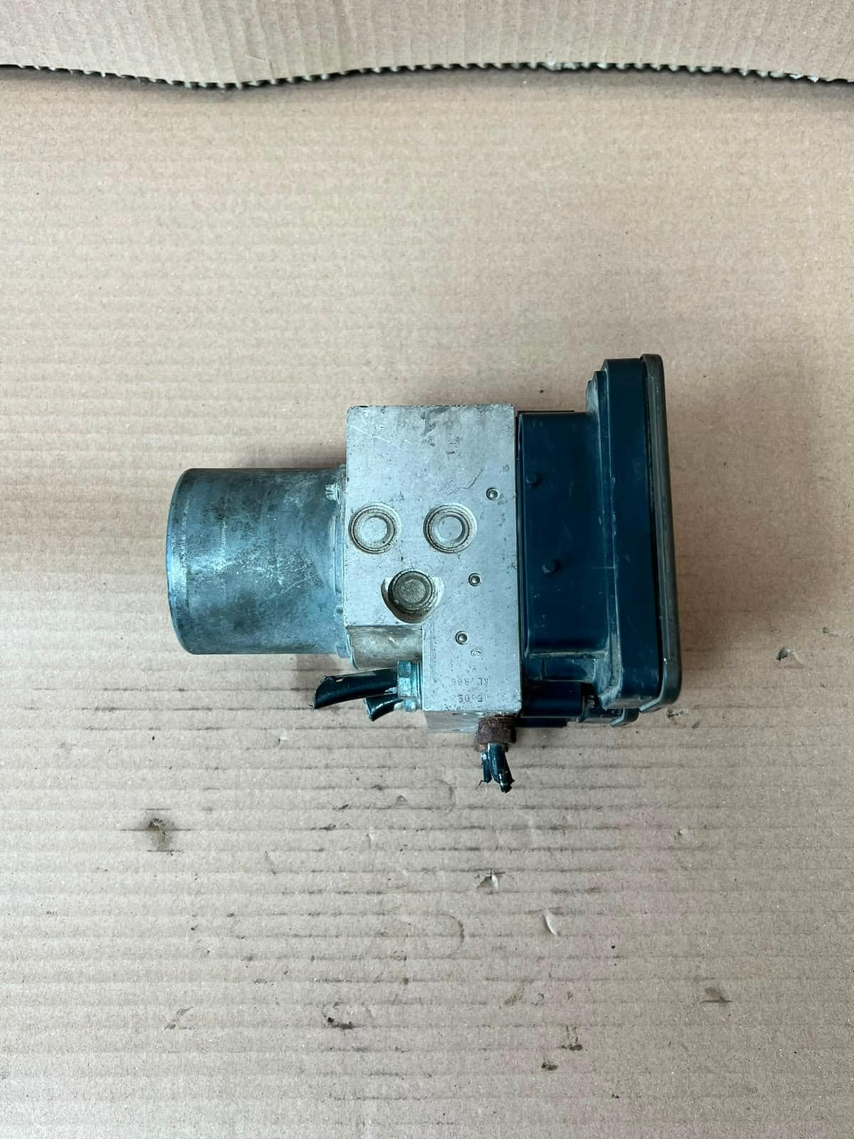 2013-2018 BMW X5 F15 ABS BRAKE Pump CONTROL Module 6870183 OEM