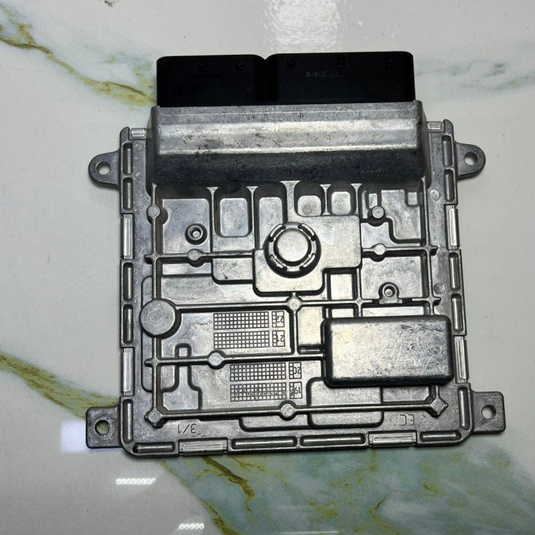 Mercedes-Benz Engine Control Unit A 282 900 32 00