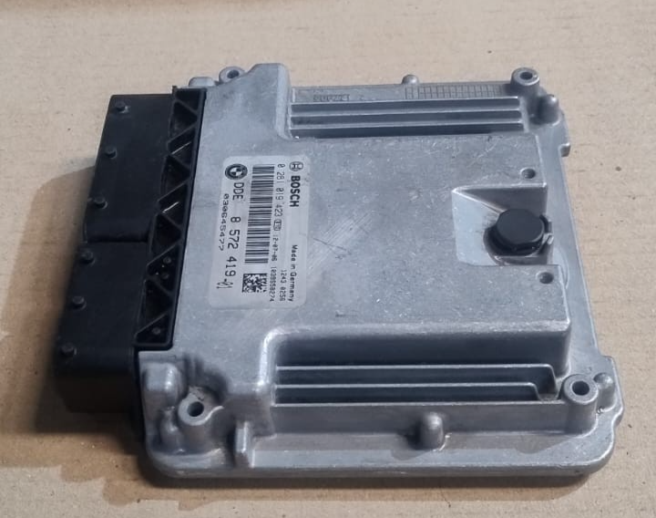 BMW X3 F25 N47N ENGINE CONTROL ECU UNIT MODULE ONLY  DDE 8572419