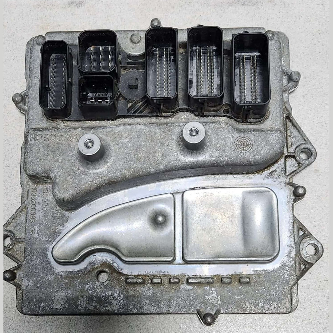 2012-2015 BMW 640i Engine Control Module 7638781 640i and X3 F25
