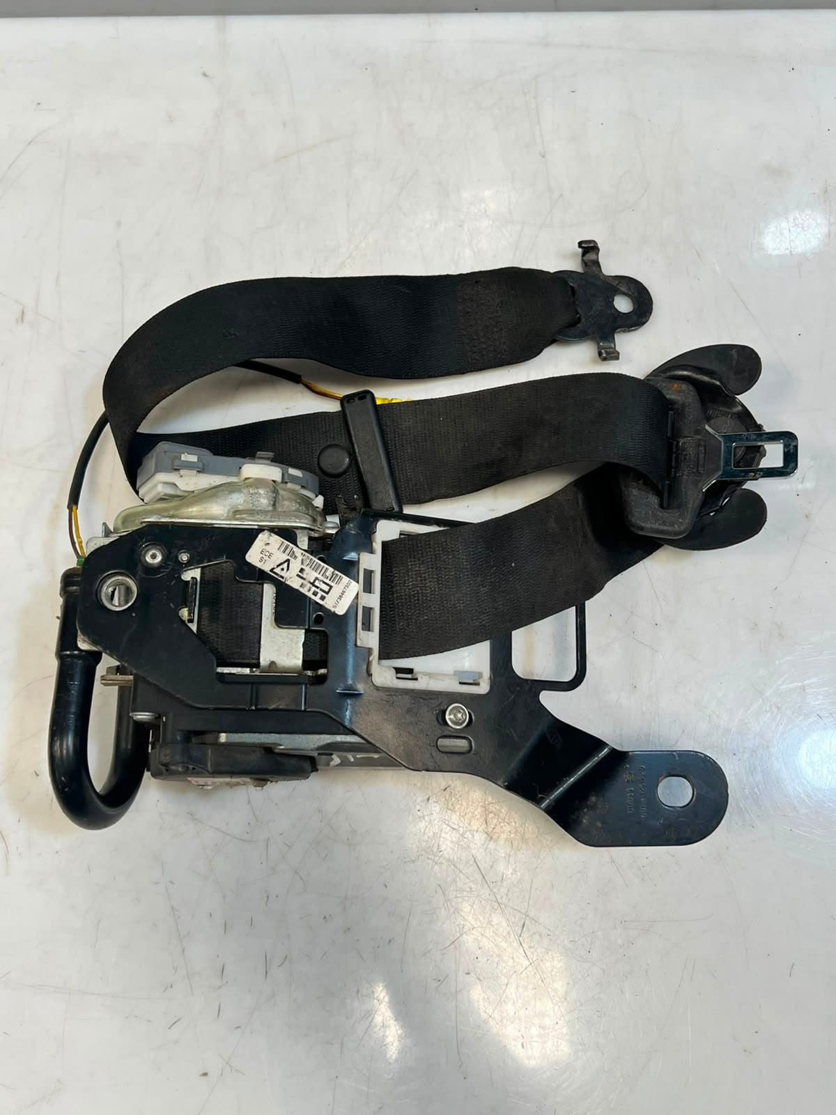 2013-2018 BMW X5 F15 X6 F16 Front LEFT Seat Belt 628641600 OEM