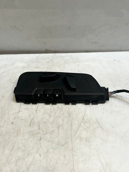 2010-2014 BMW Suzuki Kizashi Seat Adjustment Switch 9347402 OEM