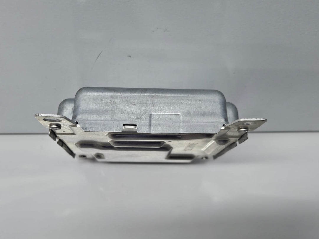 6819649-2017-2019 BMW 750i G11 G12 Battery Charge Control Module OEM