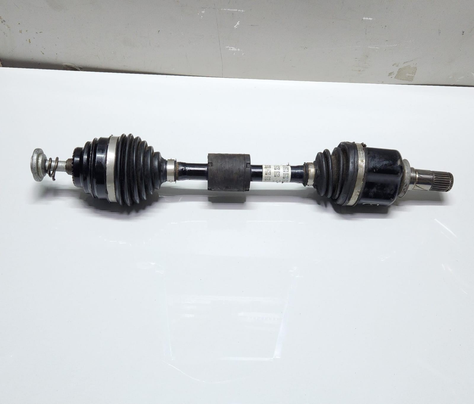 2019-2024 BMW 118i Front Drive Shaft 8681523 1 Series F40 and BMW 2 Series F44 