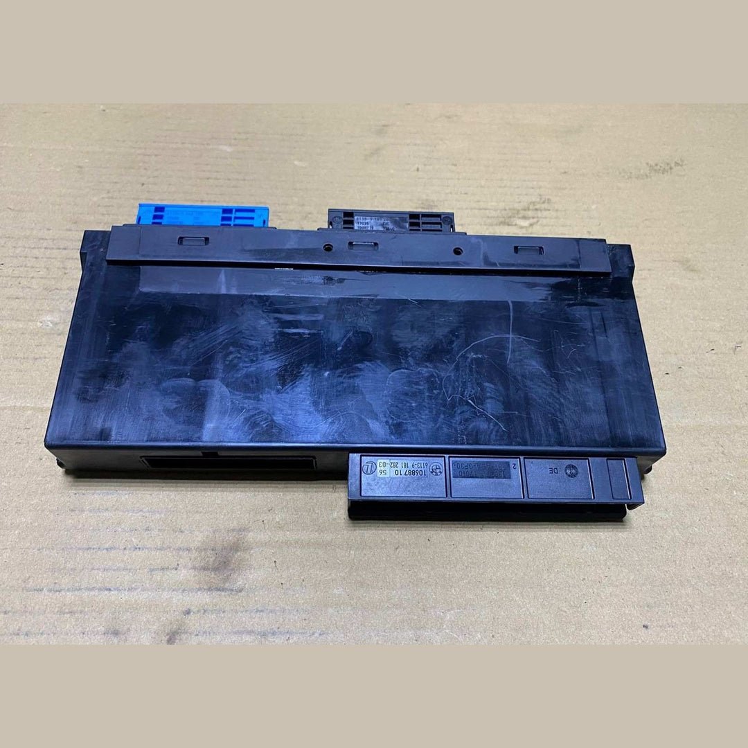 2010-2014 BMW X1 Body Control Module 9305739 X1 E84
