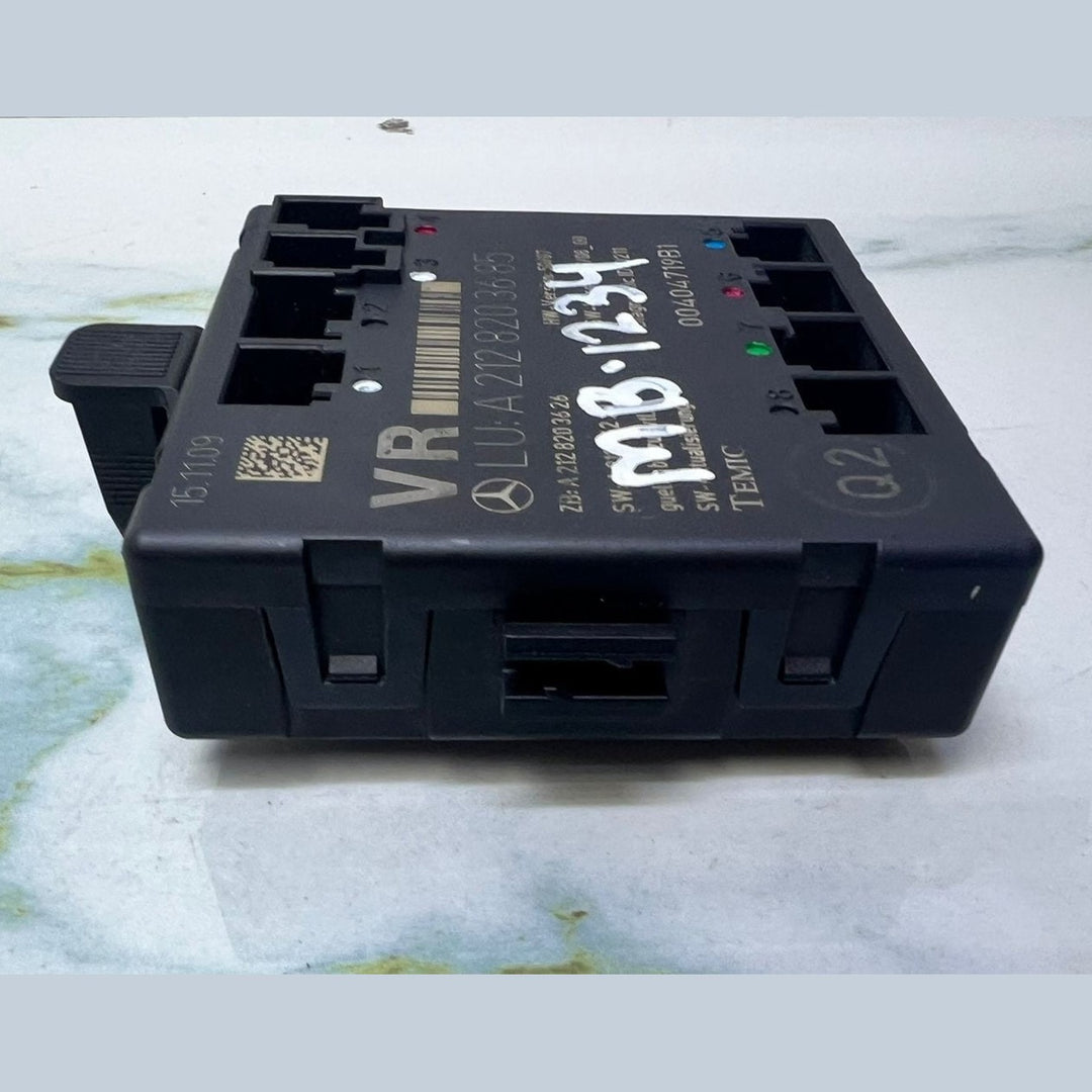 2010-2012 Mercedes-Benz E63 AMG Door Control Module A2128203685 W204 C-Class