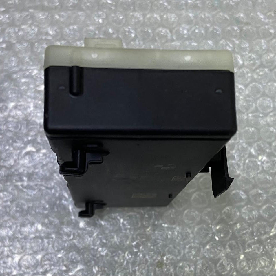 OEM BMW 740 750 G11 G12 TRUNK LID COMPUTER CONTROL MODULE UNIT 7448871