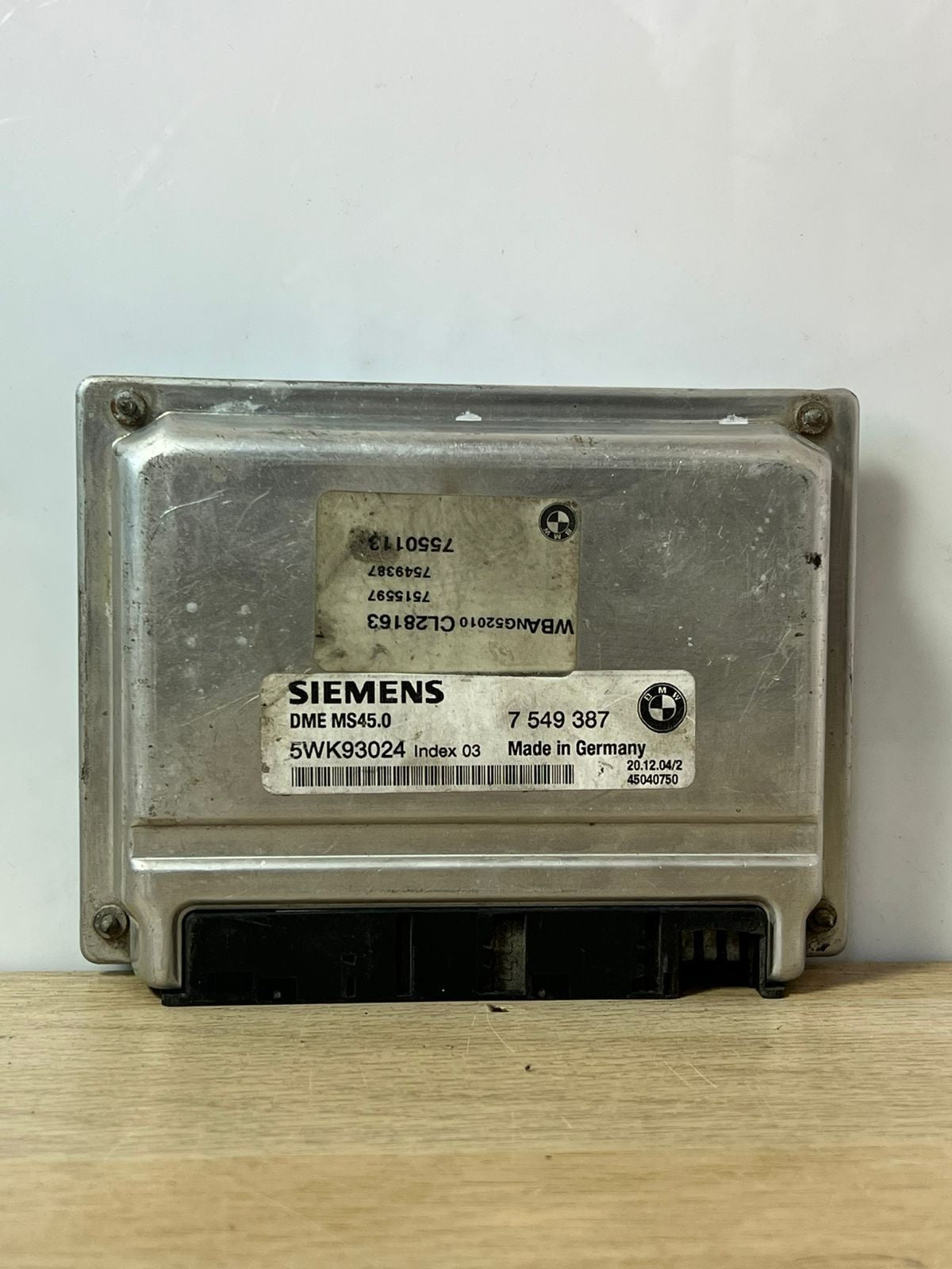 2004 BMW 525i Engine Control Unit 7549387 5 Series E60 E61 MS45.0