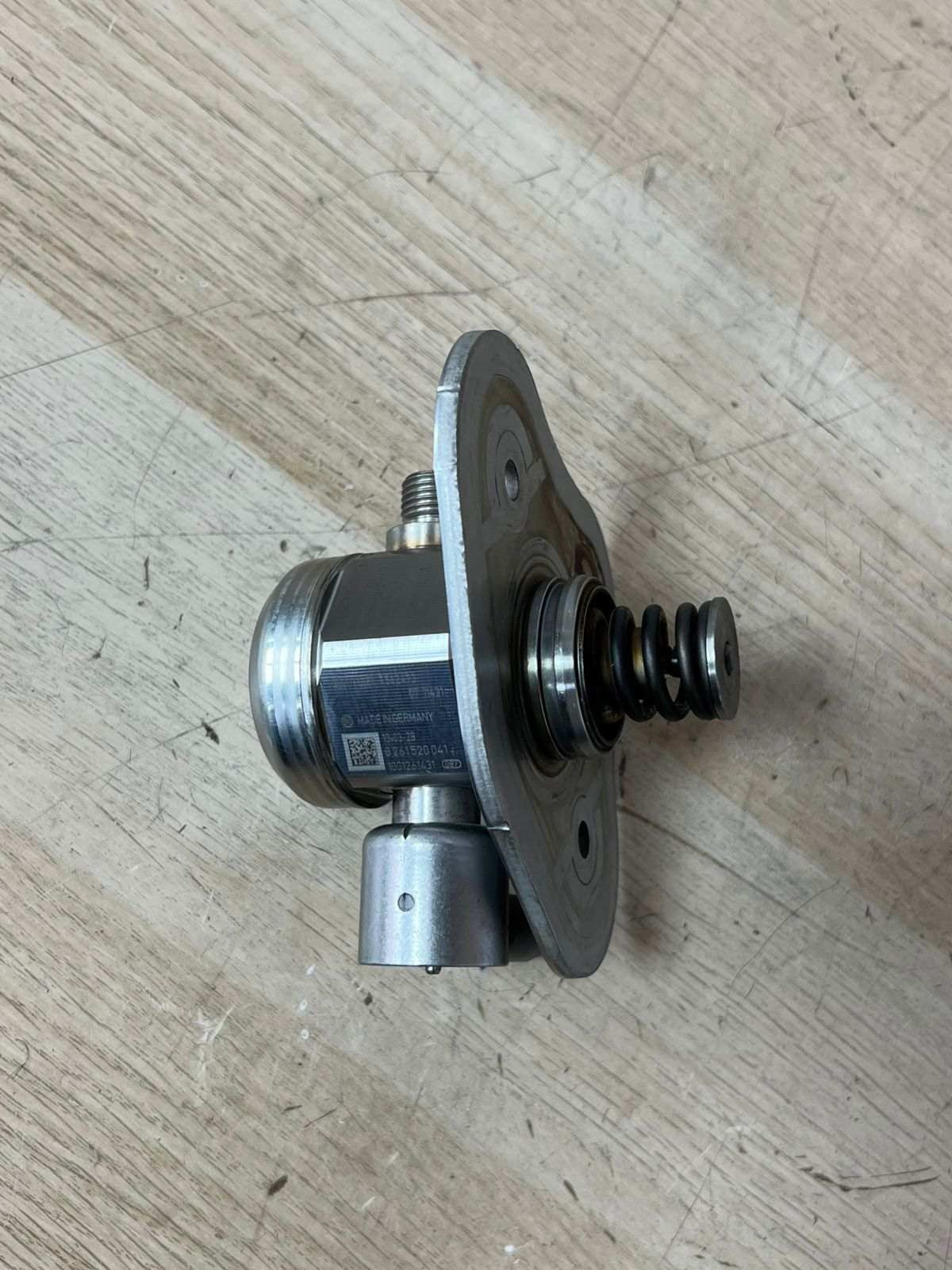 BMW High Pressure Fuel Pump 7562473 E60 E90 E81 E87 E88 E91 E92 E93 N43 1.6 2.0