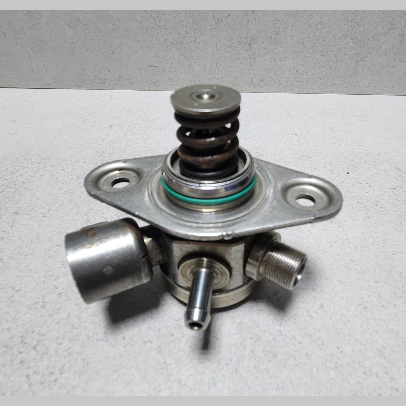 2014-2016 BMW 228i High Pressure Fuel Pump A2700700501 C180 GLA250, A200 B180   