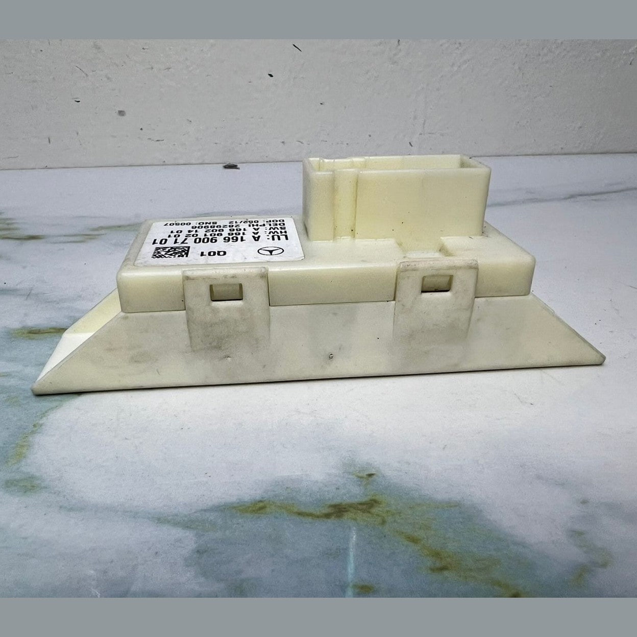 Mercedes Headlight Control Module A1669007101 W204 C-Class
