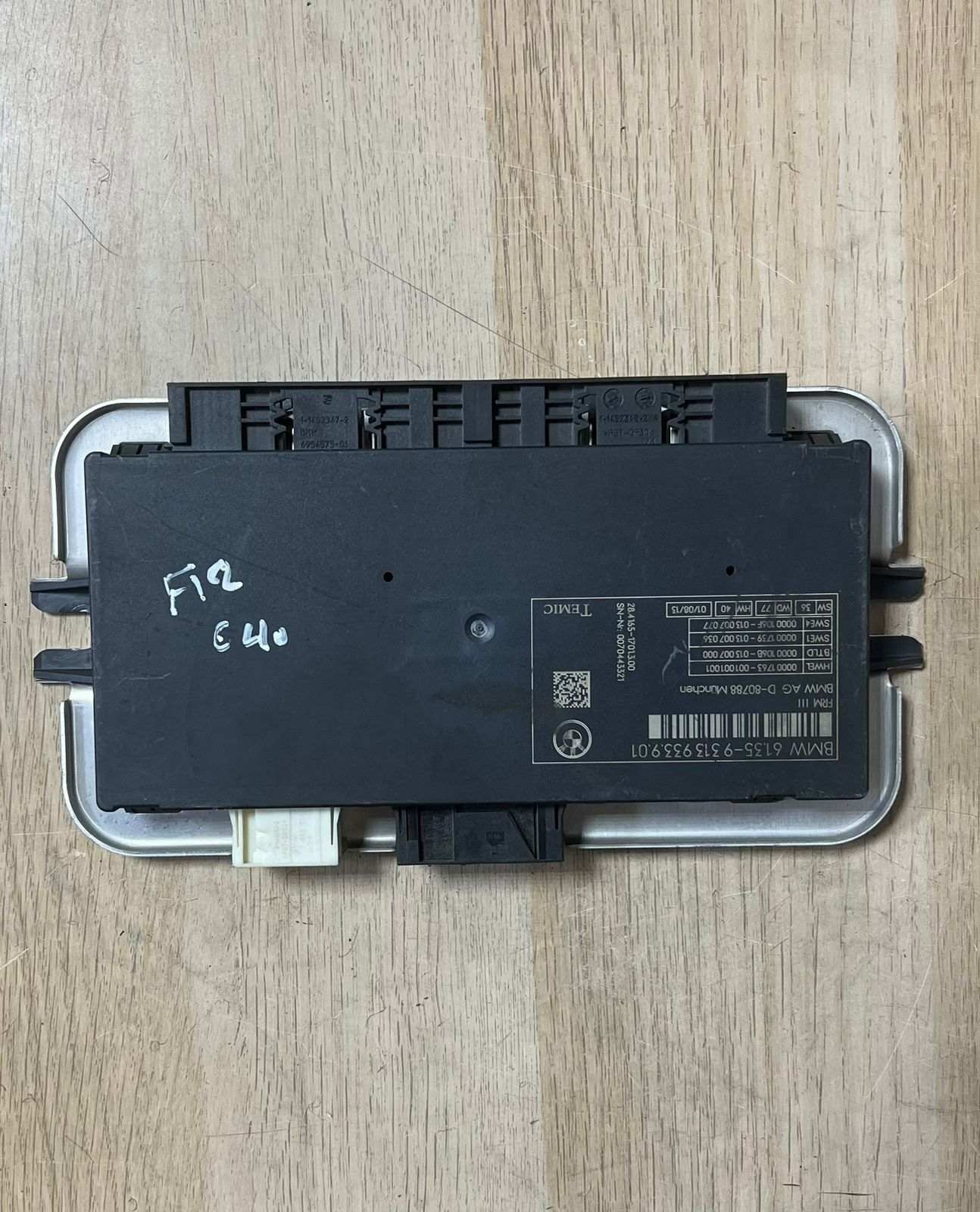 BMW 2013-2017 650i Gran Coupe Footwell Light Control Module 9313933 FRM3 2013