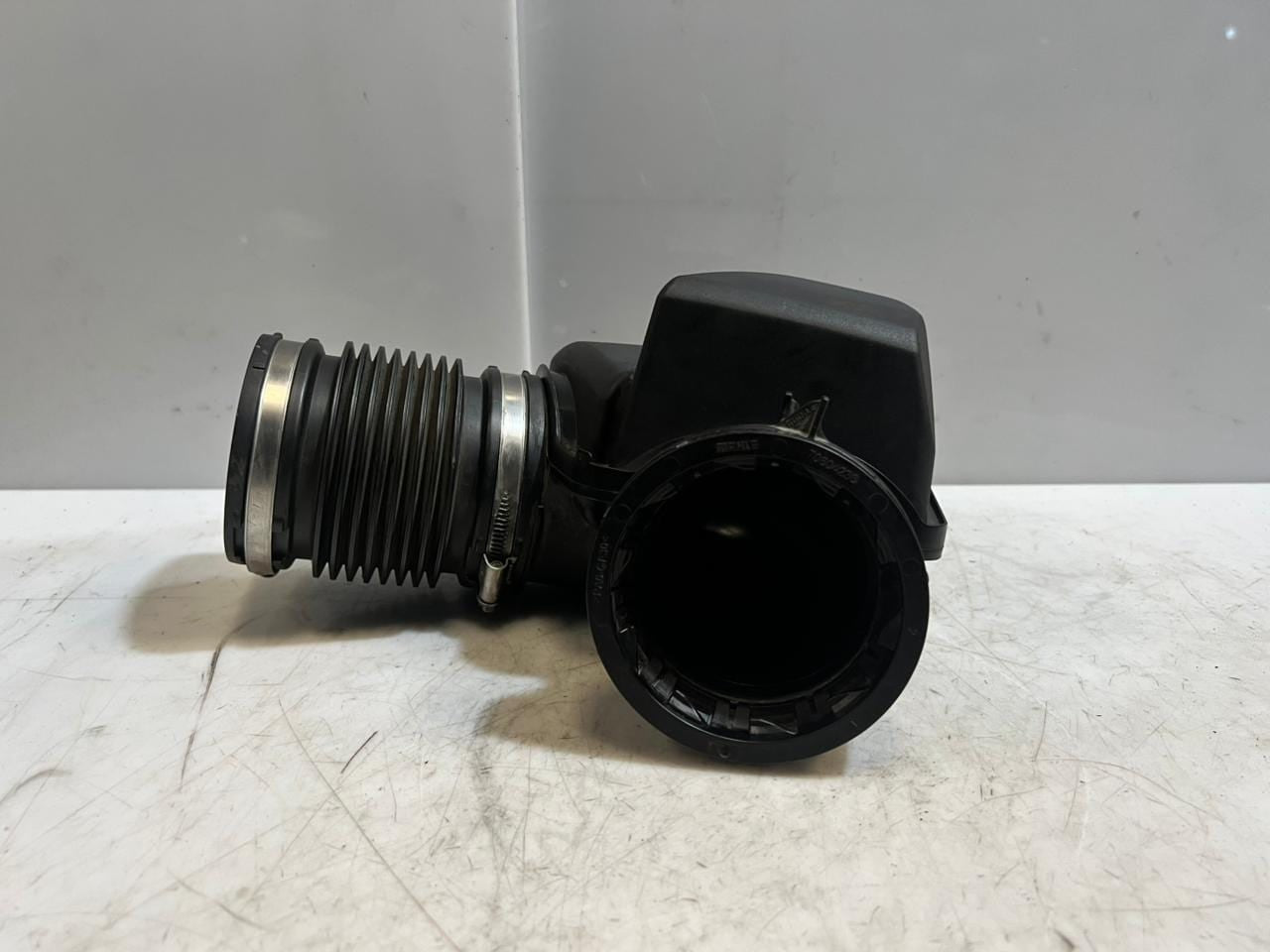2016-2018 BMW F30 330i B48 330e F36 F20 F30 Air Intake Resonator 70604496 OEM