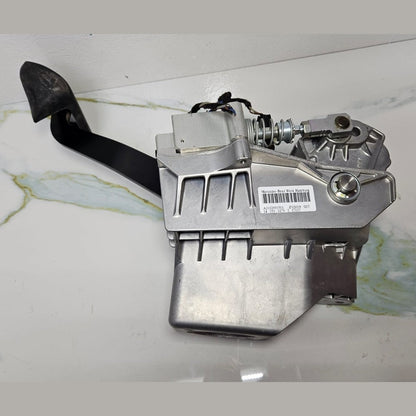 10-15 Mercedes-Benz W212 E-Class Hybrid Brake Pedal Assembly A212 2900301 OEM