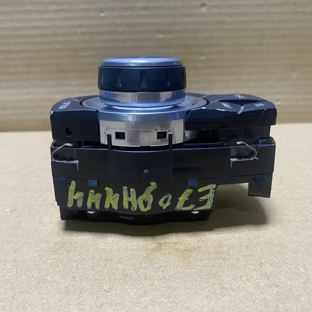 2008-2015 BMW X5 Idrive Media Switch Controller 9231116  E82, E90, E84, E70, E71