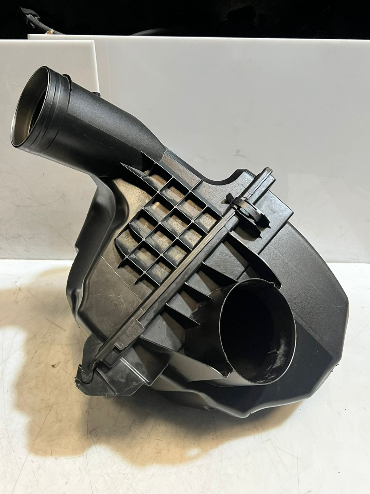 2010-2016 BMW 528i F10 N20 520I F11 F07 Air Intake Filter Box 7612014 OEM