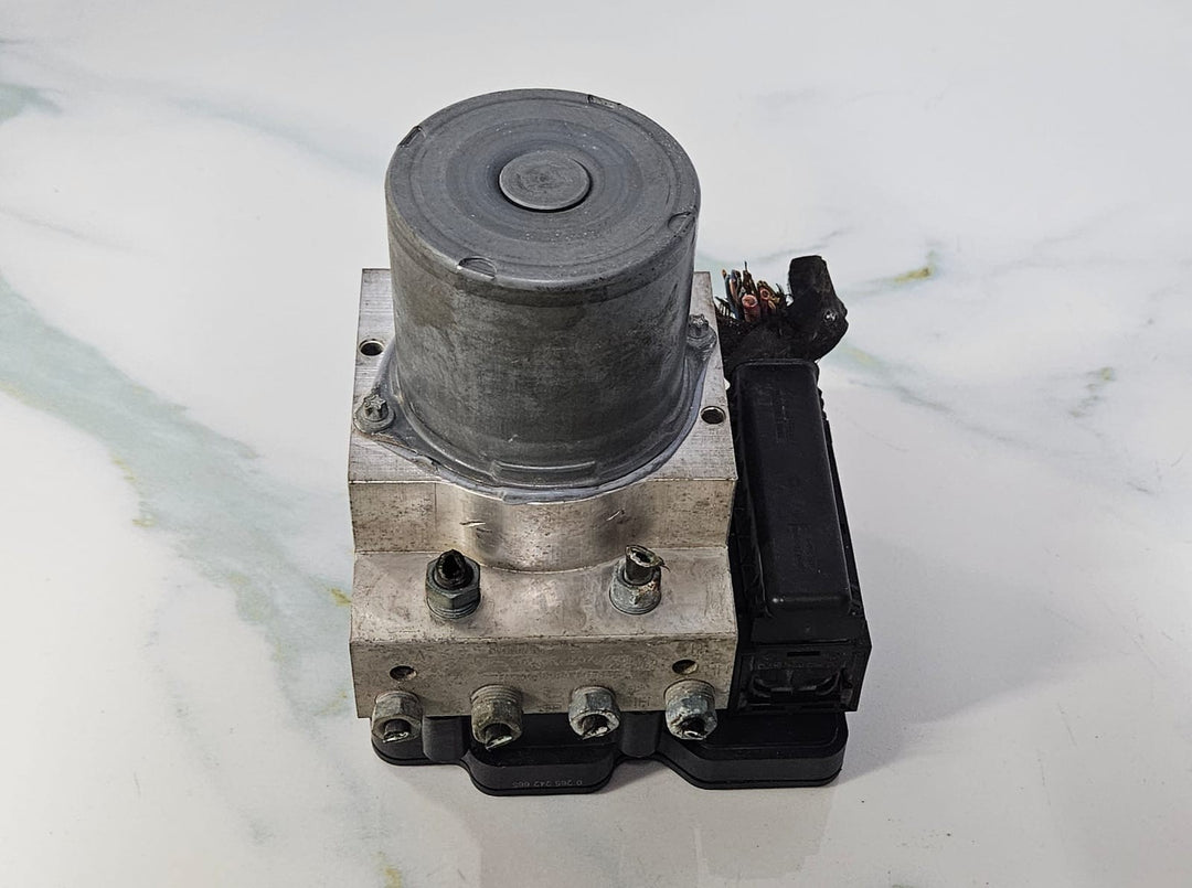 OEM BMW F10 F12 F01 F02 ABS Anti Lock Brake DSC Pump Module 6853400