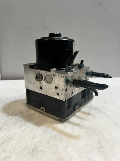 2011-2017 BMW X3 F25 and X4 F26 Abs Pump Module ASSEMBLY 6851087 OEM