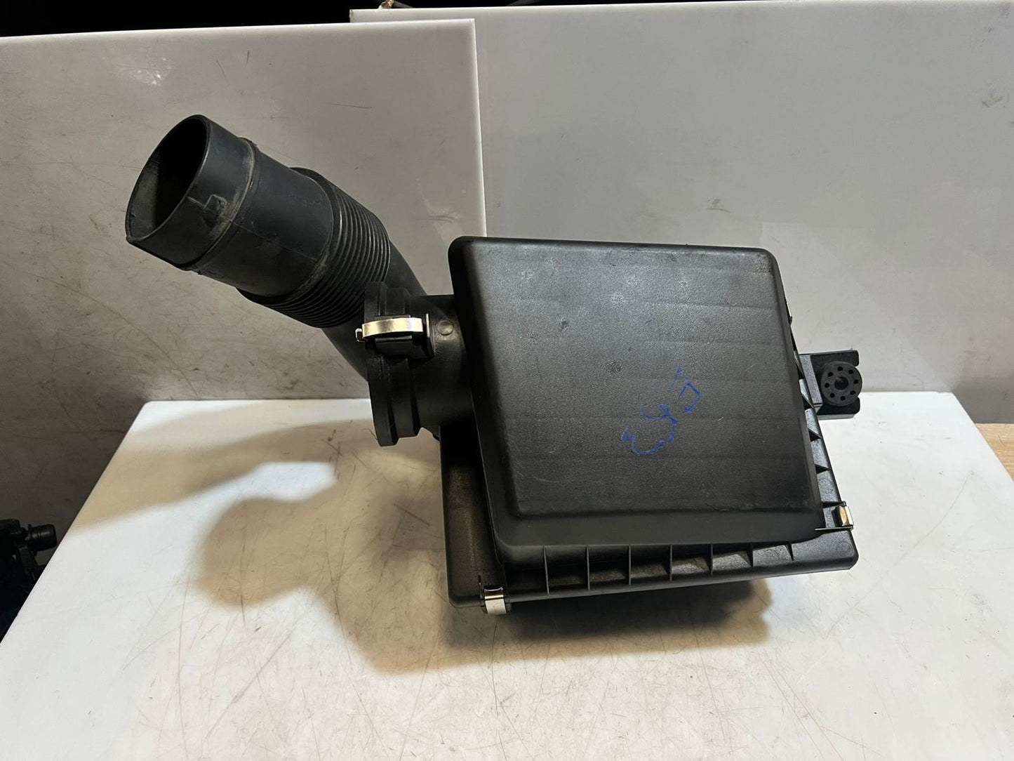 2000-2006 BMW X5 E53 4.4i PETROL 235KW Air Cleaner Filter Box 1437112 OEM