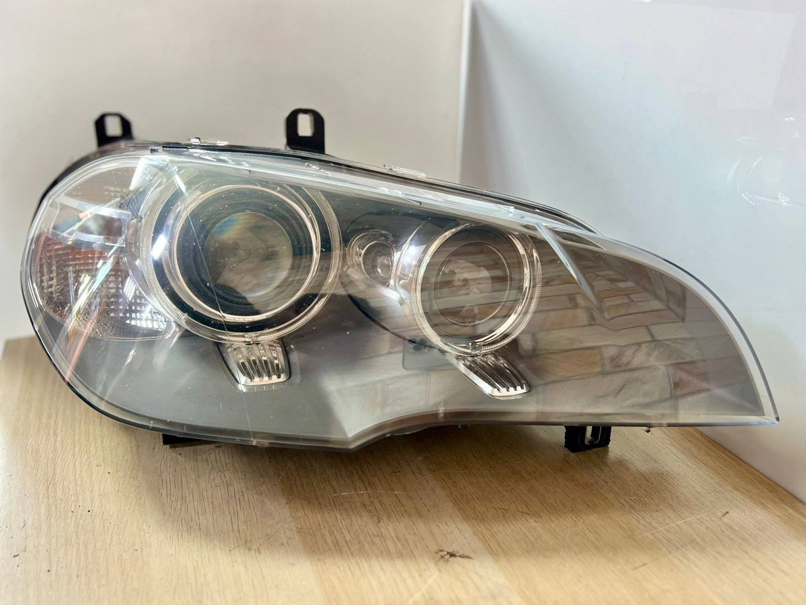 BMW X5 E70 HEADLIGHT XENON FRONT RIGHT DRIVER SIDE 7221894 2010