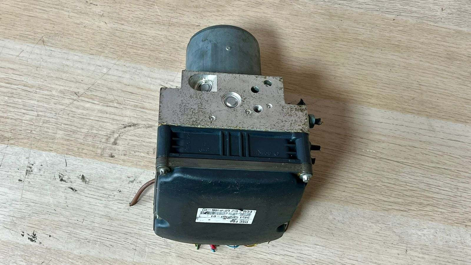 BMW F01 F02 ABS DSC pump module hydraulic block Bosch 0265960366 6850104 