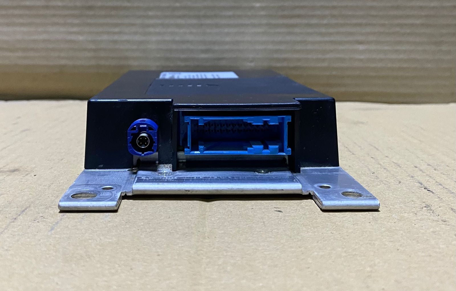 2012-2015 BMW M3 X1 F48 F49 and X3 F25 Telematic Control Module 9389660