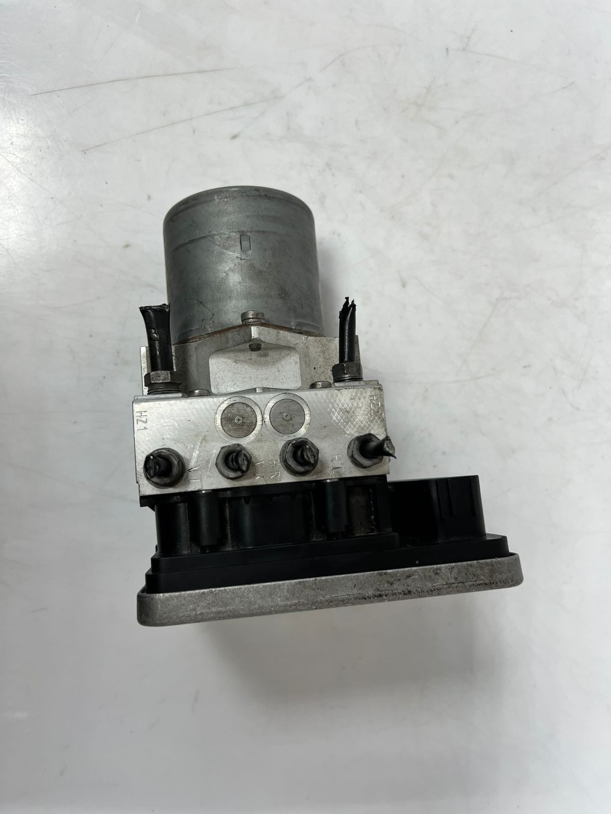 BMW 7 Series G11 G12 Abs Dsc Brake Pump Control Module 6879682 OEM