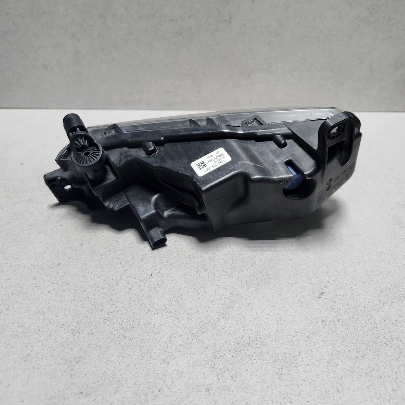 Genuine 2019-2023 BMW 330i Front Left Fog Light 8089525 3 Series G20 G28