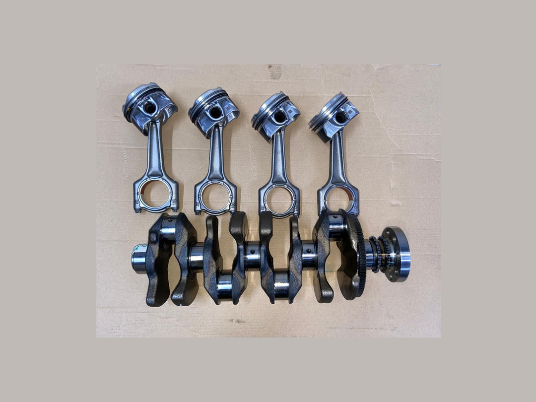 OEM BMW PETROL ENGINE B48B20A CRANKSHAFT AND PISTON SET 5A24670 8671502 25 km