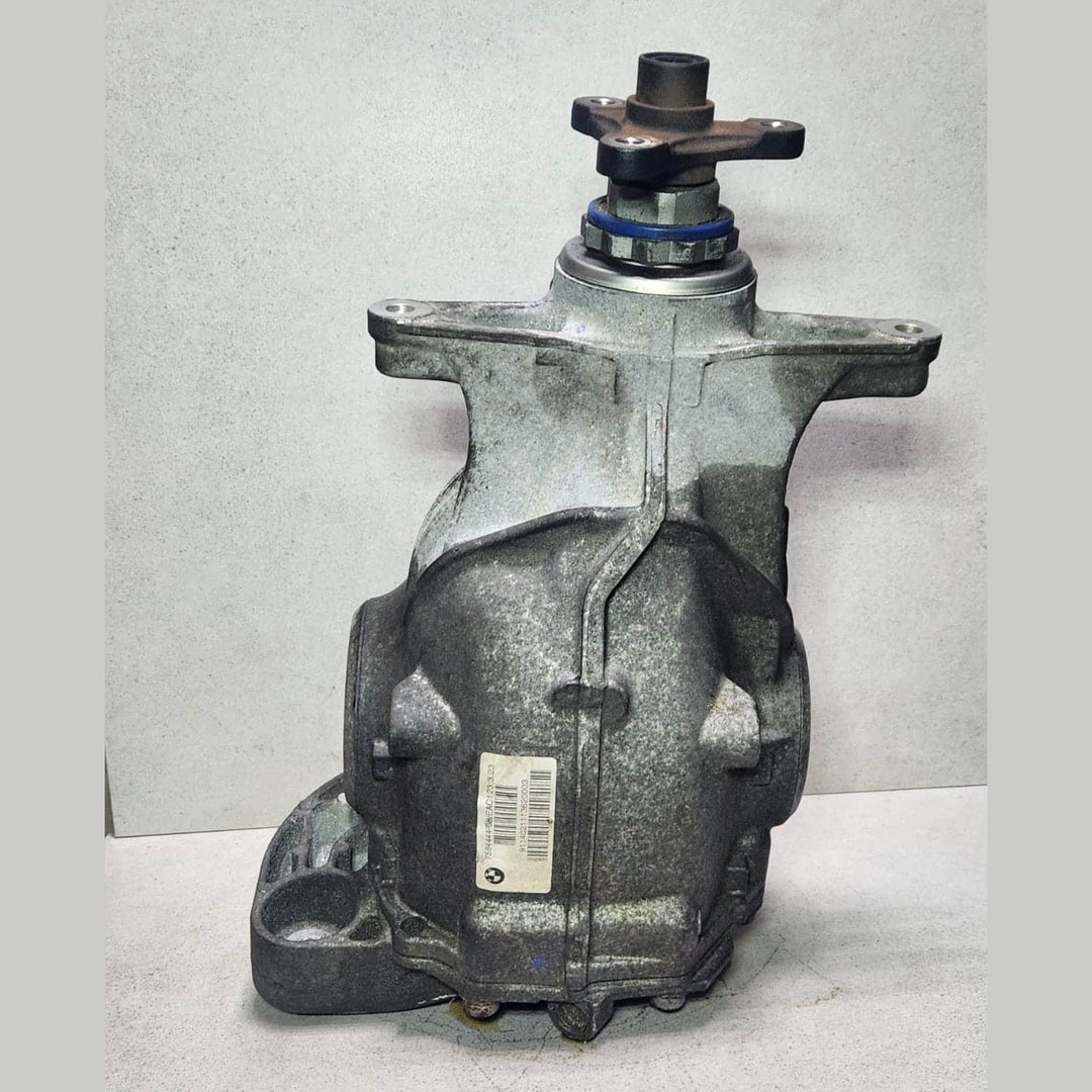 2012 BMW 528i Rear Differential 7584444 F10 528i 535i and F06 F12 650i R 3.23