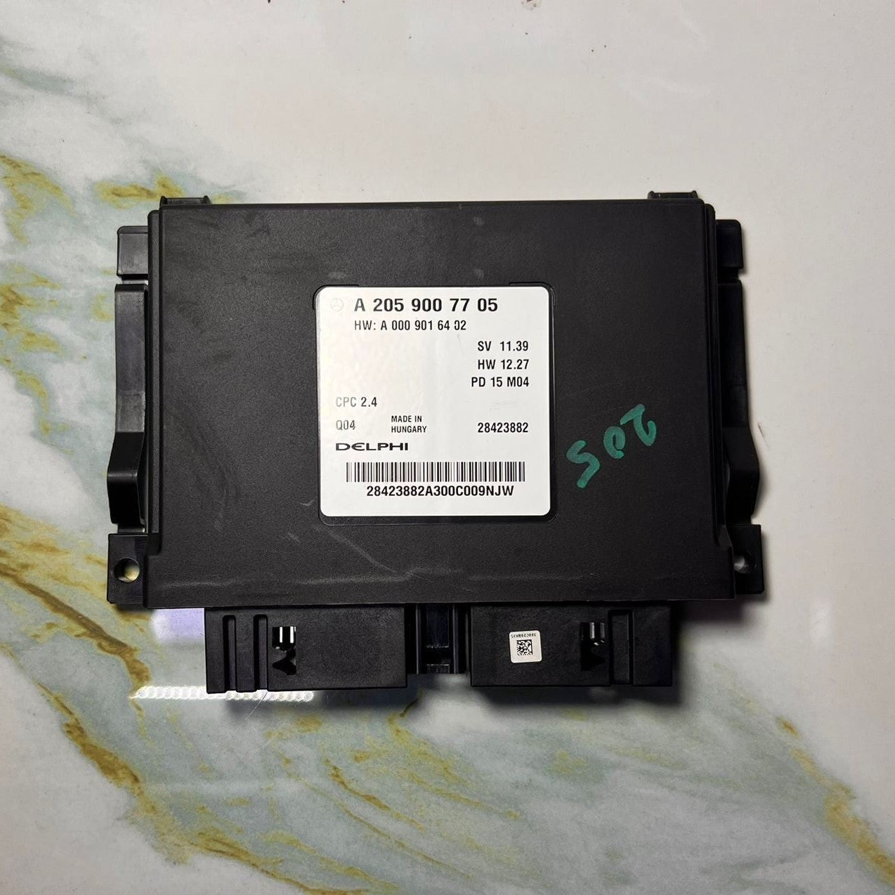 Mercedes-Benz W205 Drivetrain Control Unit A 205 900 77 05