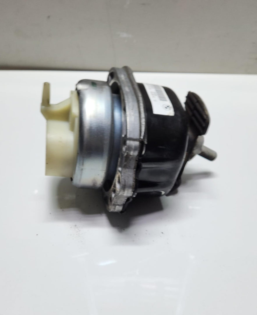 2013-2018 BMW X5 Right Engine Mount 6864336 X5 F15 OEM