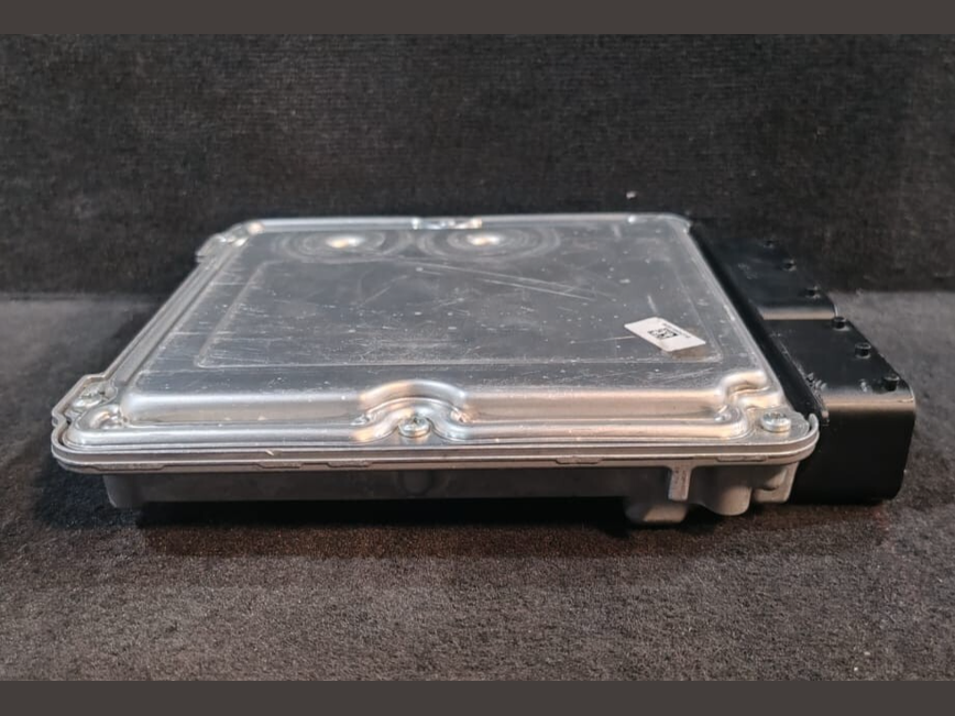 OEM  BMW X3 F25 3.0D N57 AUTO ENGINE CONTROL UNIT  ECU ONLY  DDE - 8511907