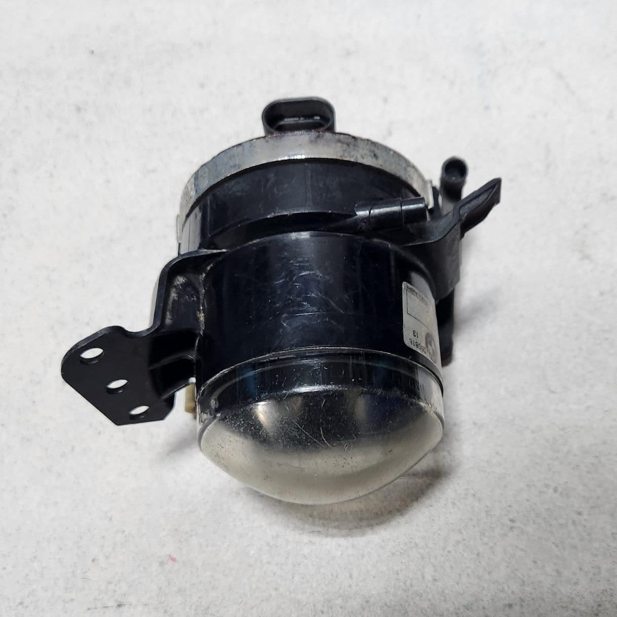 2004-2010 BMW 525i Front Right Fog Light 6910792