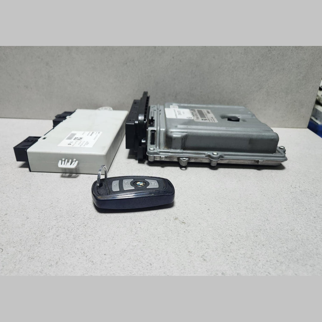BMW Engine Control Unit 8518892 F10 and F11 DIESEL N47 520D 2012  ECU SET