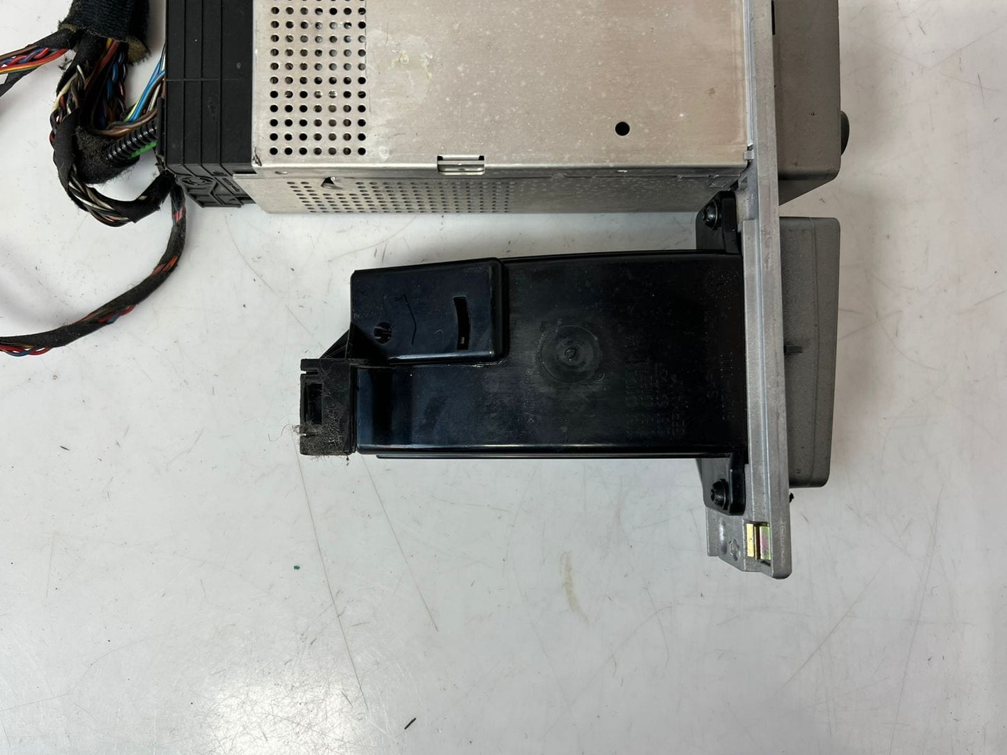 2006-2008 BMW E65 E66 E67 7' 730d 750i 750Li 760Li Radio Cd Player 6947711 OEM
