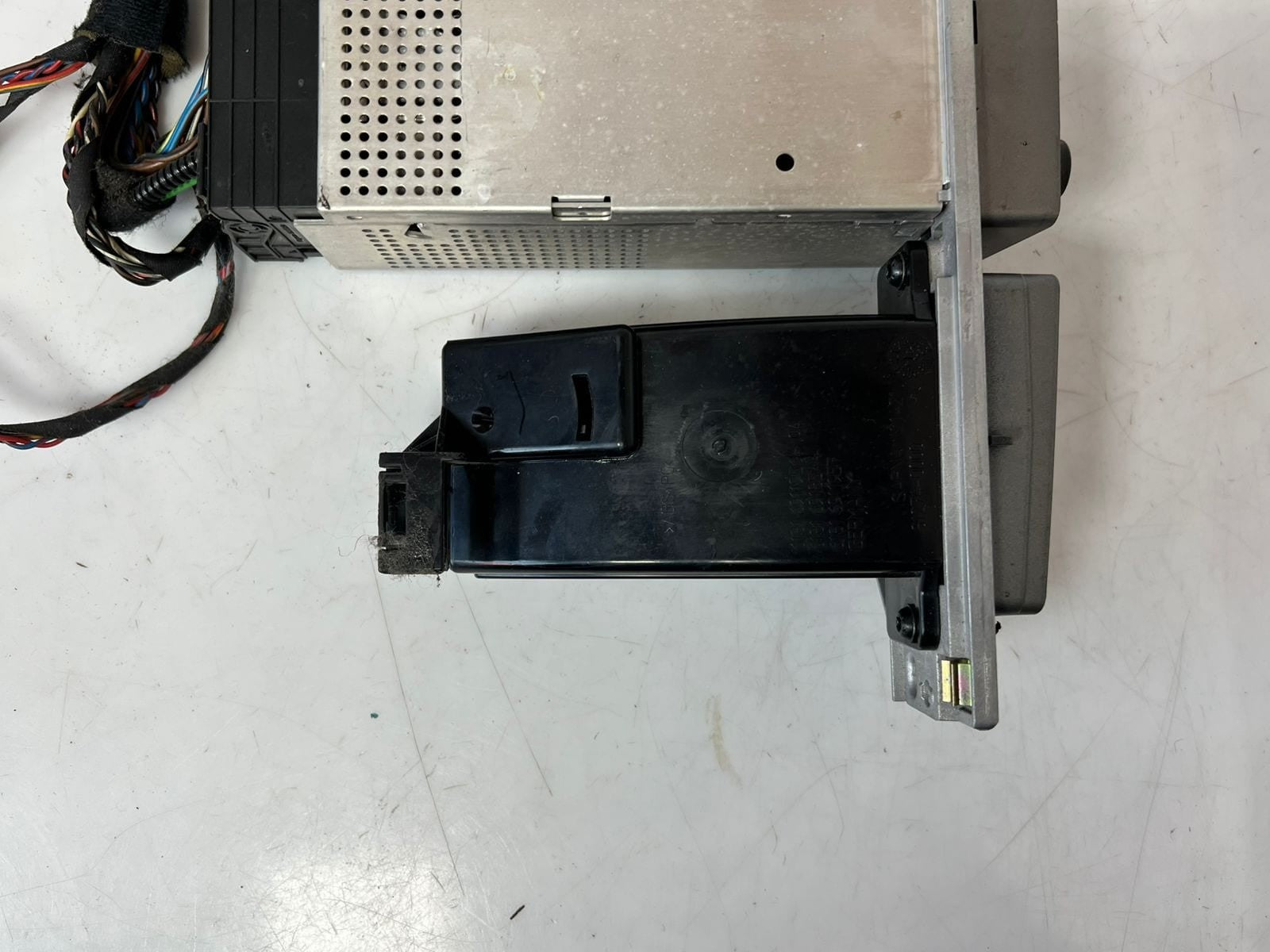 2006-2008 BMW E65 E66 E67 7' 730d 750i 750Li 760Li Radio Cd Player 6947711 OEM