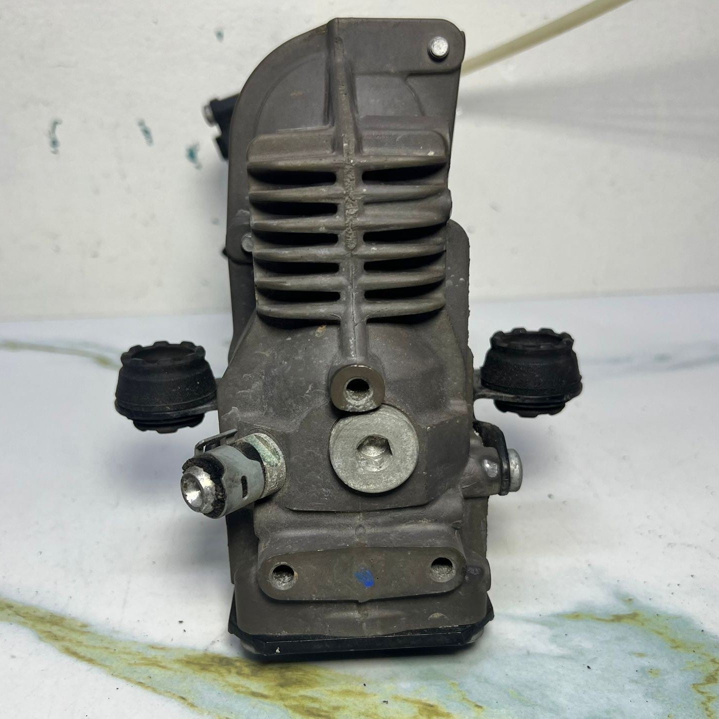 Mercedes W251 R-Class R350 Airmatic Air Suspension Compressor Pump A251 3202404