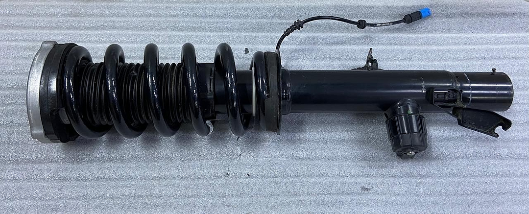 OEM BMW X5 G05 LCI X6 G06 LCI Spring Strut Front Right VDC 5A45212