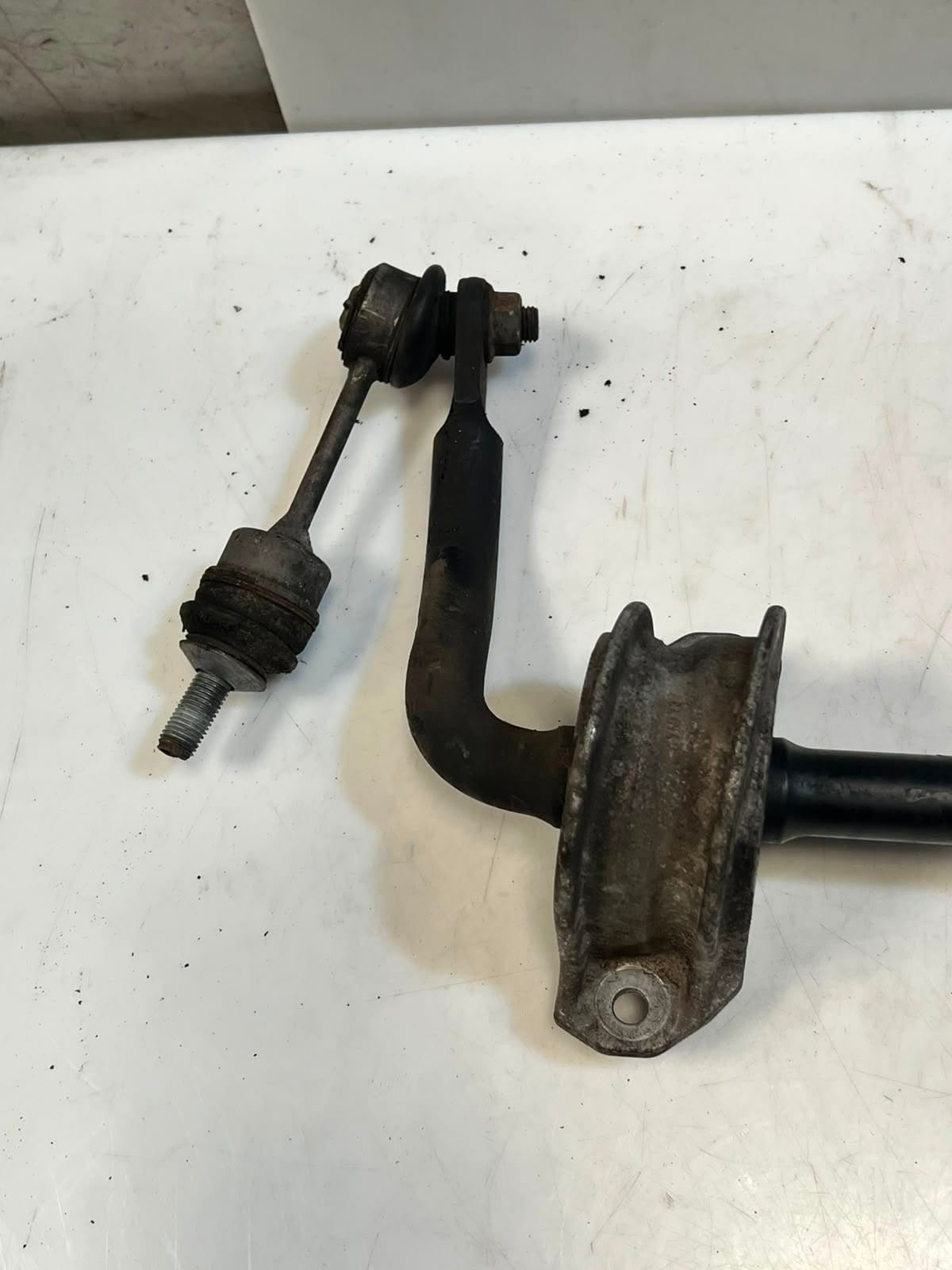 BMW 5 6 Series E60 E61 E63 E64 Rear Active Stabilizer Dynamic Drive 6760166 OEM