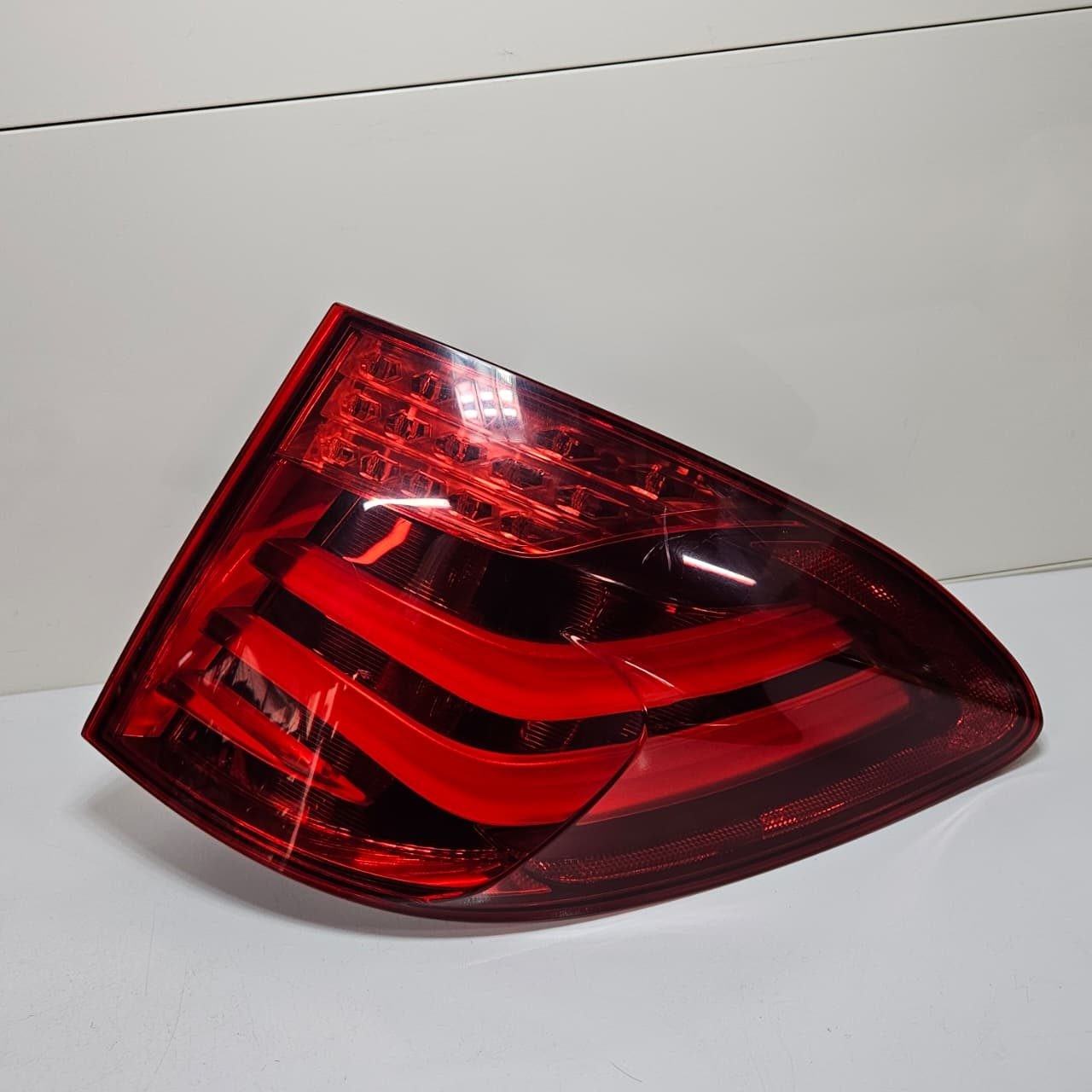 OEM BMW 5 Series Gran Turismo F07 Rear Light 7199644