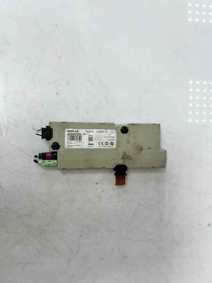 2012-2018 BMW M6 F01, F03, F10, F12, F13 Diversity Antenna Amplifier 9257363 OEM