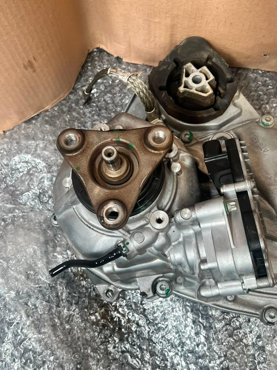 2014-2018 BMW X3 X4 X5 X6 F15 ATC45L DISTRIBUTOR Transfer Case 8623348 OEM