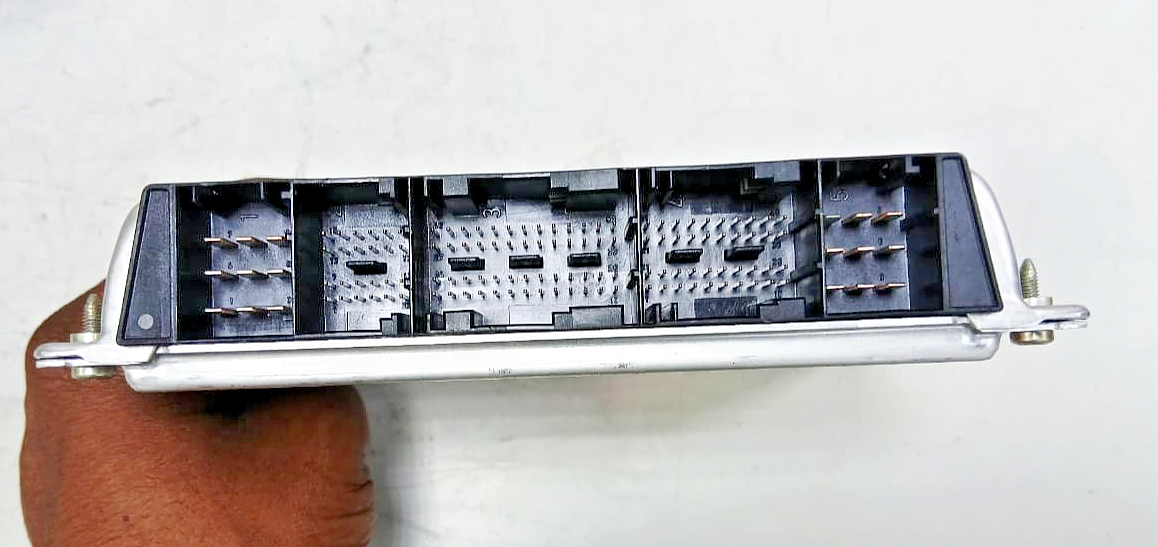 BMW 325i E46 2004 M54 ENGINE CONTROL UN IT ECU KIT DME MS43 7528050