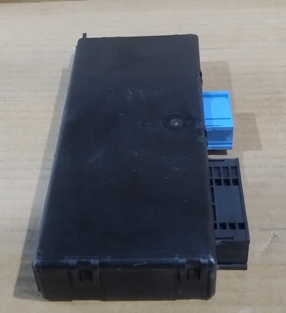 BMW F10 F11 CENTRAL GATEWAY MODULE ZGW 61359267516 OEM - 9267516