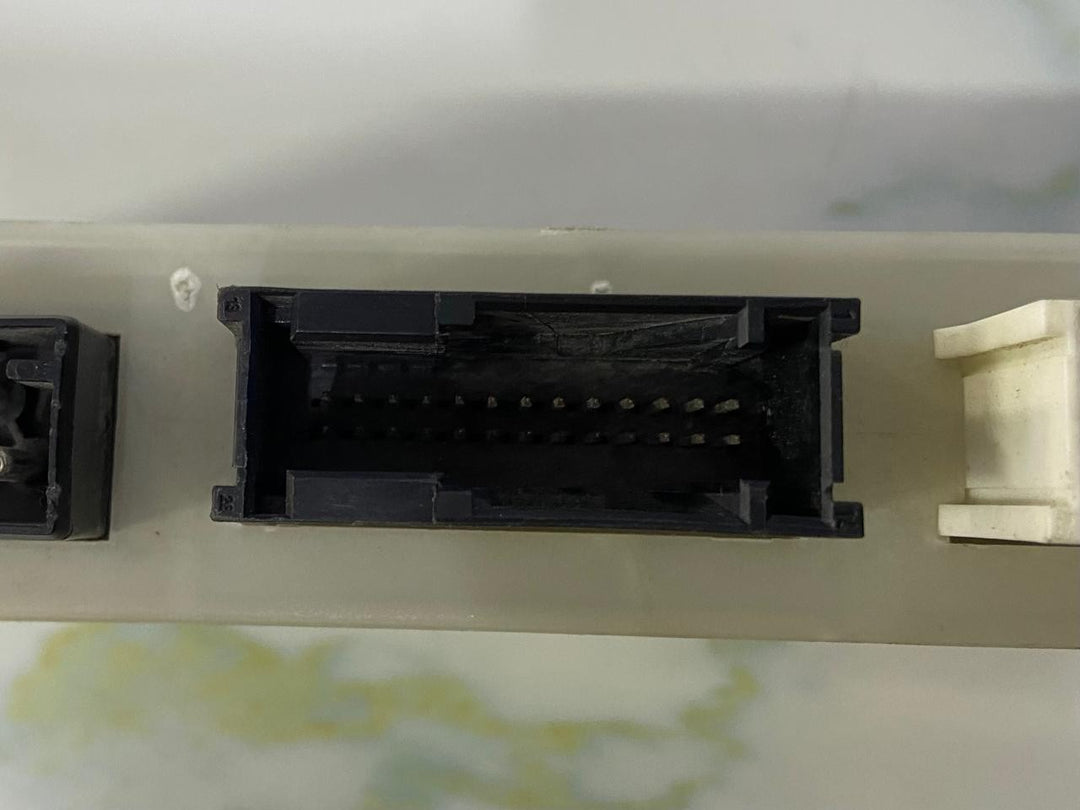 OEM BMW E53 X5 SERIES 3.0i 3.0D 4.4i GM BODY CONTROL MODULE 6946947