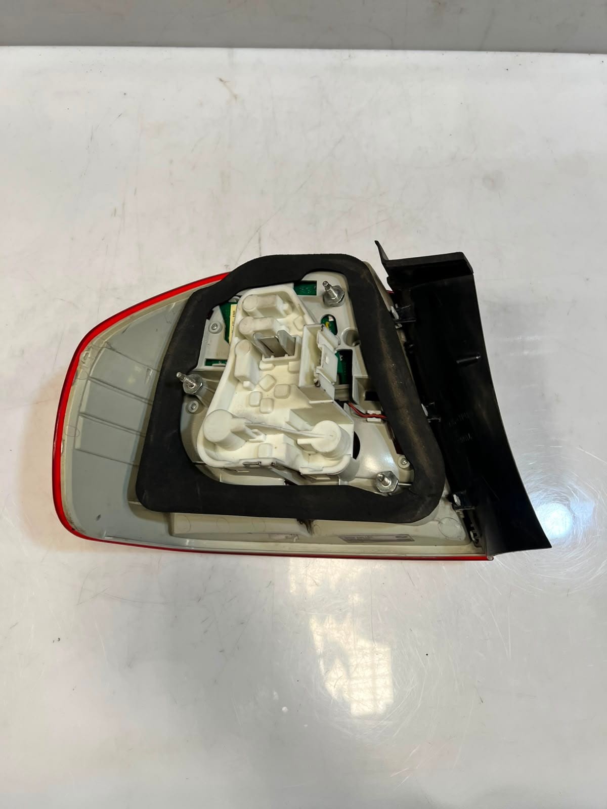2009-2011 BMW 3 Series E90 323i Rear Right Tail BACK Light 7289430 USA OEM